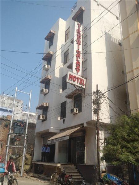 Townhouse 1182 Hotel Tirupati Galaxy Kānpur Exterior foto