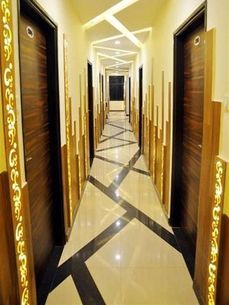 Townhouse 1182 Hotel Tirupati Galaxy Kānpur Exterior foto