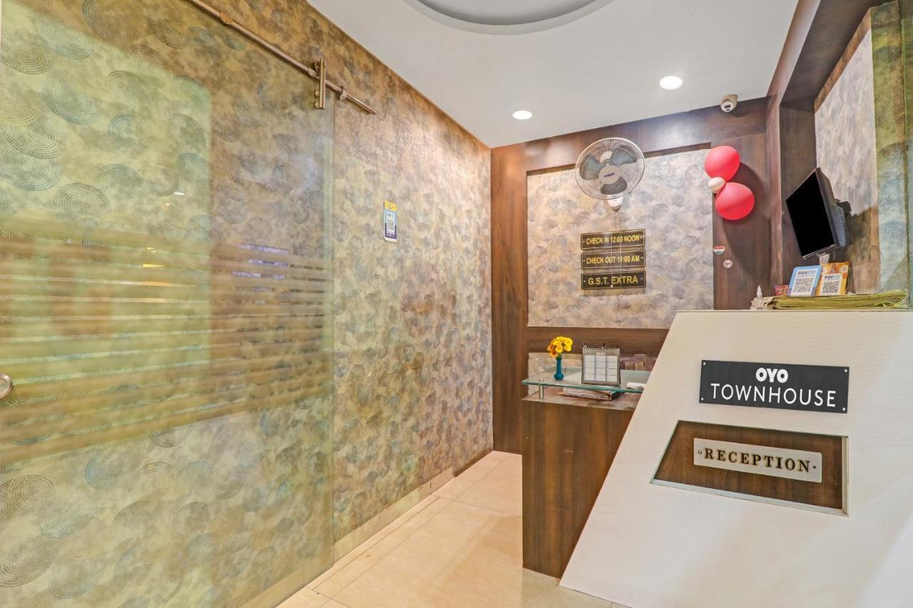 Townhouse 1182 Hotel Tirupati Galaxy Kānpur Exterior foto