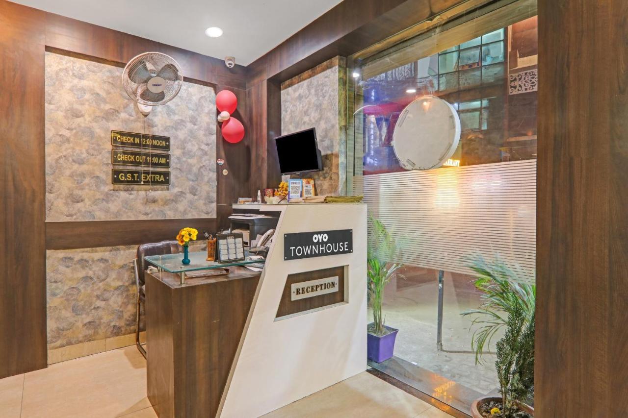 Townhouse 1182 Hotel Tirupati Galaxy Kānpur Exterior foto