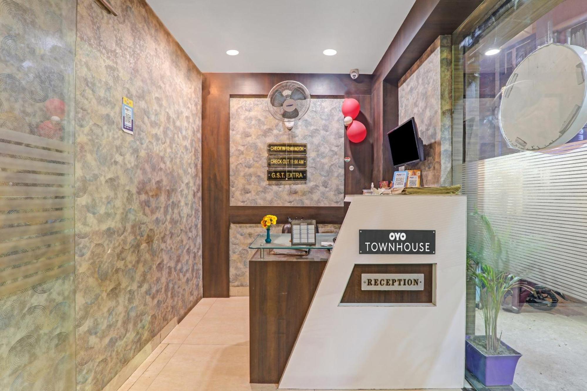 Townhouse 1182 Hotel Tirupati Galaxy Kānpur Exterior foto