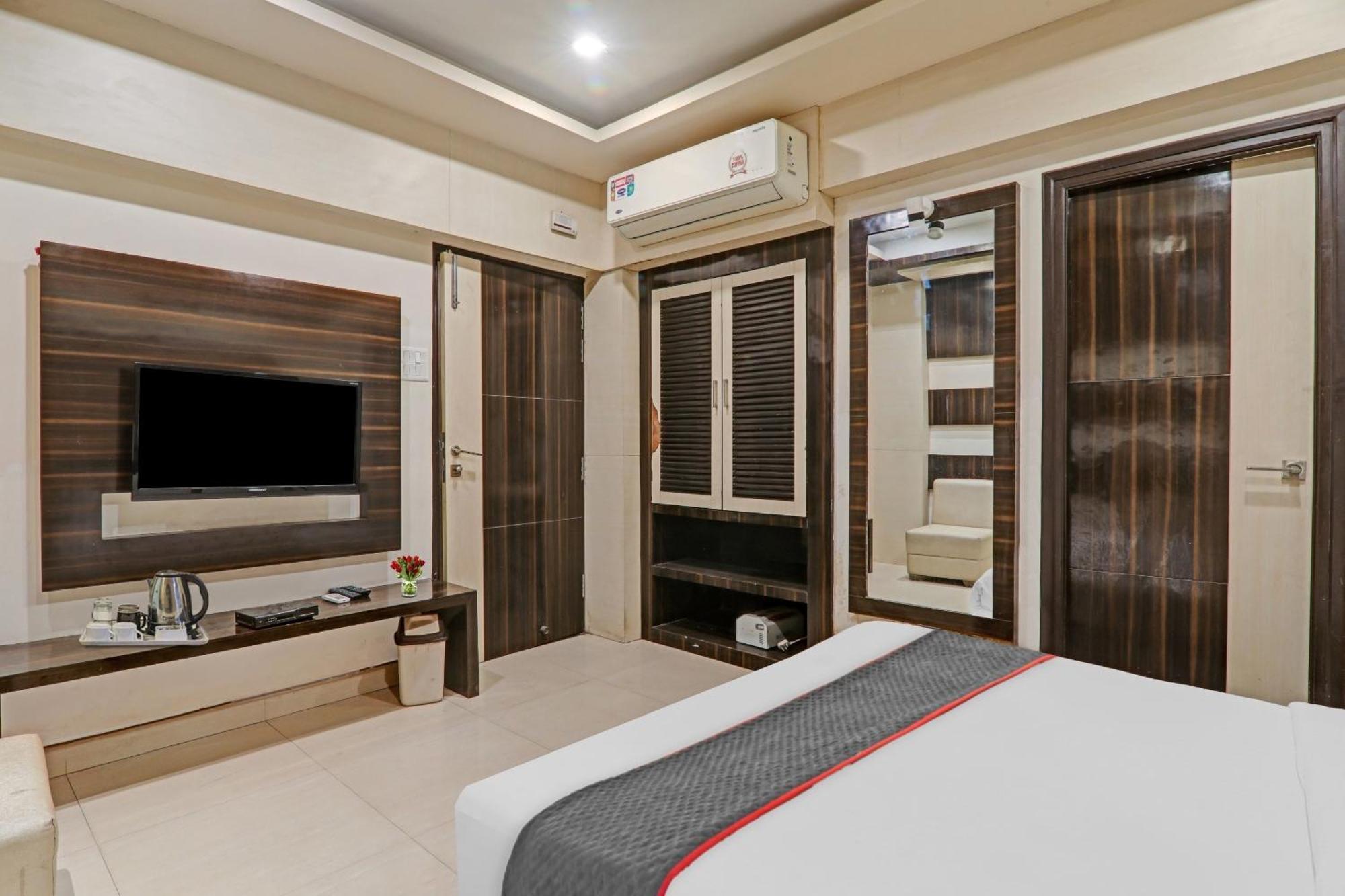 Townhouse 1182 Hotel Tirupati Galaxy Kānpur Exterior foto