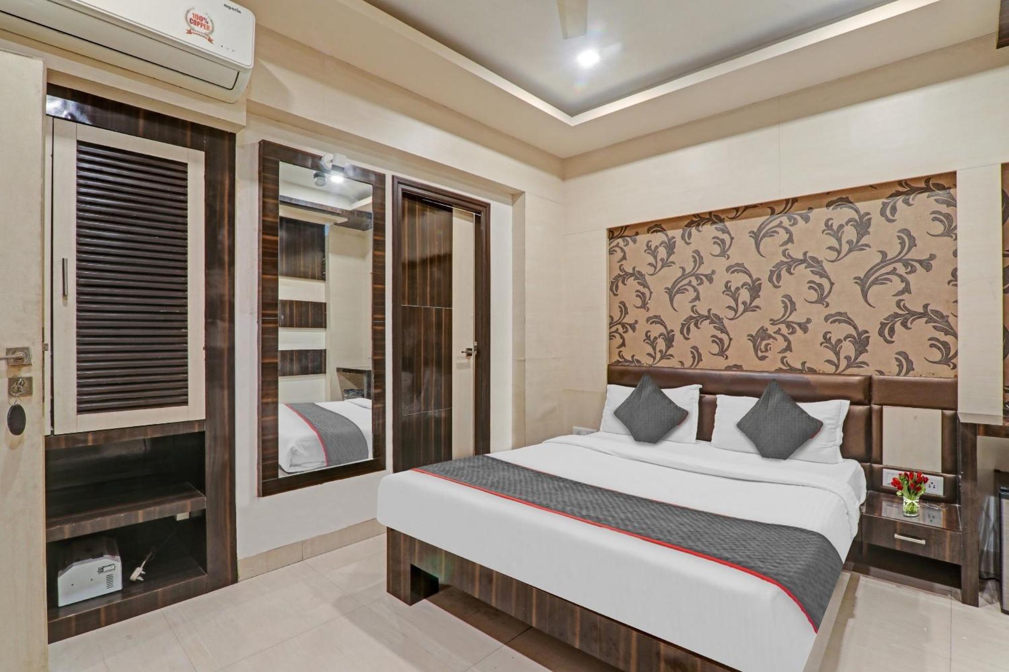 Townhouse 1182 Hotel Tirupati Galaxy Kānpur Exterior foto