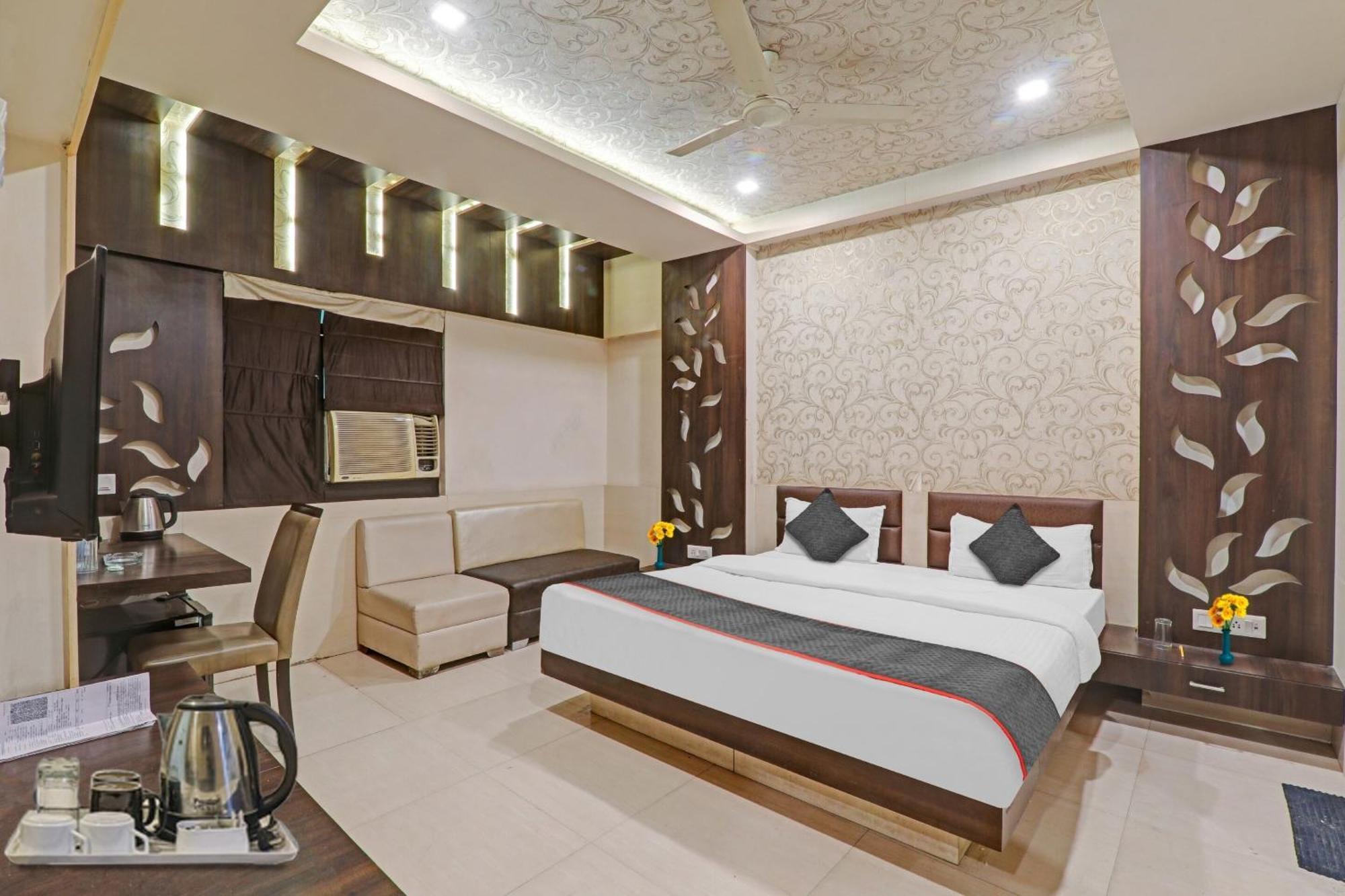 Townhouse 1182 Hotel Tirupati Galaxy Kānpur Exterior foto
